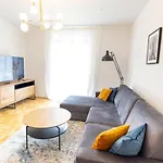Rhein-lahn Living - Modernes Design - Kontaktloser Zugang - Zentrale Lage Nahe Rhein Und Martinsburg - Mit Kueche & Wohnzimmer Apartmán Lahnstein