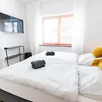 Rhein-lahn Living - Modernes Design - Kontaktloser Zugang - Zentrale Lage Nahe Rhein Und Martinsburg - Mit Kueche & Wohnzimmer Apartmán Lahnstein