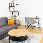 Rhein-lahn Living - Modernes Design - Kontaktloser Zugang - Zentrale Lage Nahe Rhein Und Martinsburg - Mit Kueche & Wohnzimmer