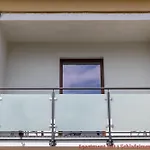 Rhein-lahn Living - Modernes Design - Kontaktloser Zugang - Zentrale Lage Nahe Rhein Und Martinsburg - Mit Kueche & Wohnzimmer Apartmán *