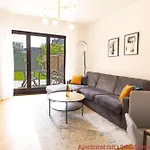 Rhein-lahn Living - Modernes Design - Kontaktloser Zugang - Zentrale Lage Nahe Rhein Und Martinsburg - Mit Kueche & Wohnzimmer Apartmán Lahnstein