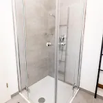 Rhein-lahn Living - Modernes Design - Kontaktloser Zugang - Zentrale Lage Nahe Rhein Und Martinsburg - Mit Kueche & Wohnzimmer Apartmán *