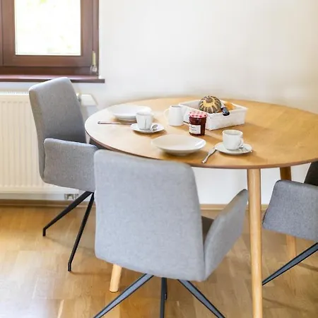 Апартаменты Rhein-lahn Living - Modernes Design - Kontaktloser Zugang - Zentrale Lage Nahe Rhein Und Martinsburg - Mit Kueche & Wohnzimmer Ланштайн