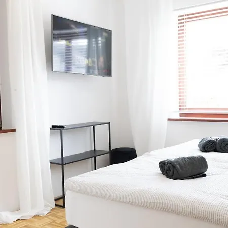 Rhein-lahn Living - Modernes Design - Kontaktloser Zugang - Zentrale Lage Nahe Rhein Und Martinsburg - Mit Kueche & Wohnzimmer Apartmán