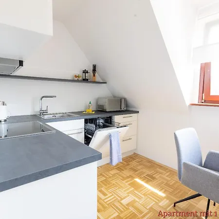 Rhein-lahn Living - Modernes Design - Kontaktloser Zugang - Zentrale Lage Nahe Rhein Und Martinsburg - Mit Kueche & Wohnzimmer * 라한슈타인