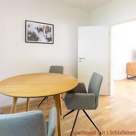 Rhein-lahn Living - Modernes Design - Kontaktloser Zugang - Zentrale Lage Nahe Rhein Und Martinsburg - Mit Kueche & Wohnzimmer 라한슈타인