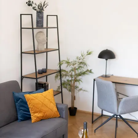 Rhein-lahn Living - Modernes Design - Kontaktloser Zugang - Zentrale Lage Nahe Rhein Und Martinsburg - Mit Kueche & Wohnzimmer Apartmán