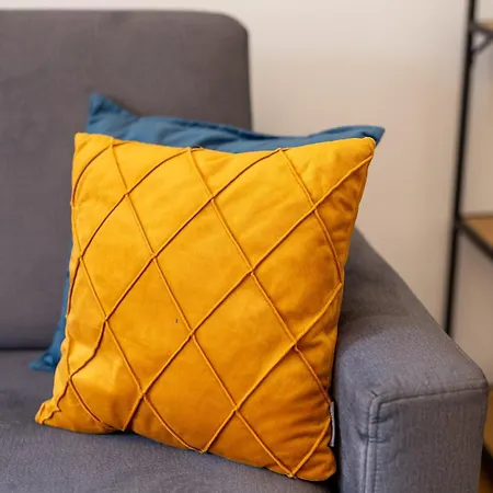 Rhein-lahn Living - Modernes Design - Kontaktloser Zugang - Zentrale Lage Nahe Rhein Und Martinsburg - Mit Kueche & Wohnzimmer Ланштайн