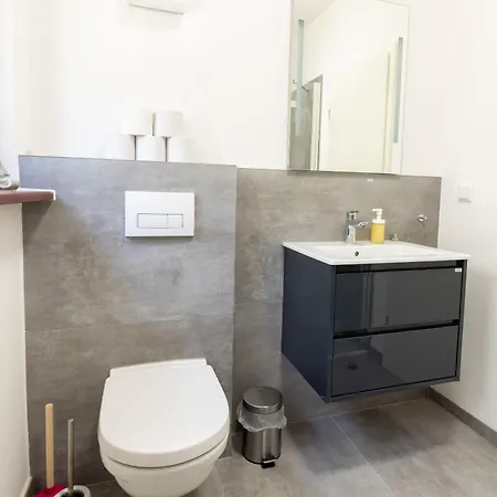 Apartment Rhein-lahn Living - Modernes Design - Kontaktloser Zugang - Zentrale Lage Nahe Rhein Und Martinsburg - Mit Küche&wohnzimmer