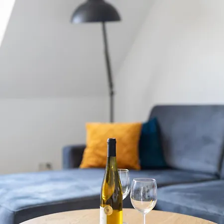 Rhein-lahn Living - Modernes Design - Kontaktloser Zugang - Zentrale Lage Nahe Rhein Und Martinsburg - Mit Kueche & Wohnzimmer Apartmán *