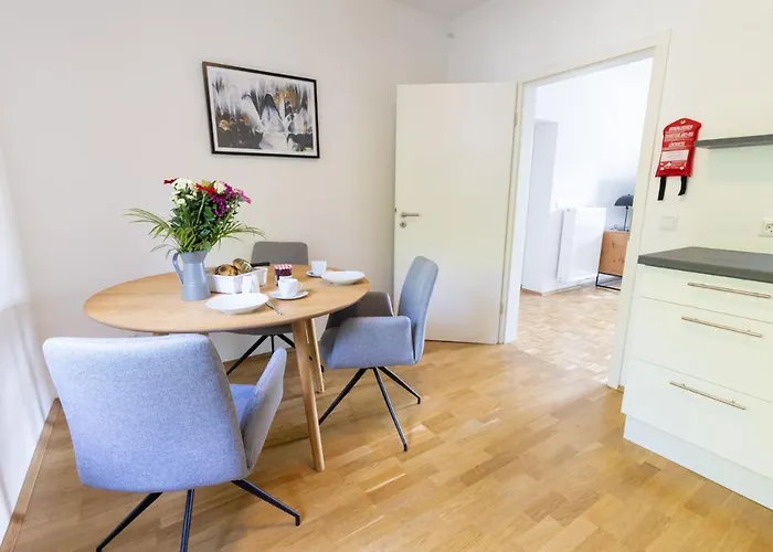 Rhein-lahn Living - Modernes Design - Kontaktloser Zugang - Zentrale Lage Nahe Rhein Und Martinsburg - Mit Kueche & Wohnzimmer Lahnstein