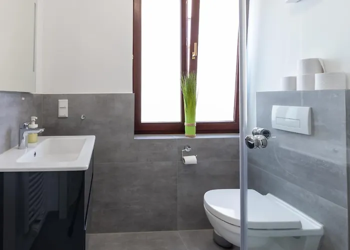 Rhein-lahn Living - Modernes Design - Kontaktloser Zugang - Zentrale Lage Nahe Rhein Und Martinsburg - Mit Kueche & Wohnzimmer 아파트