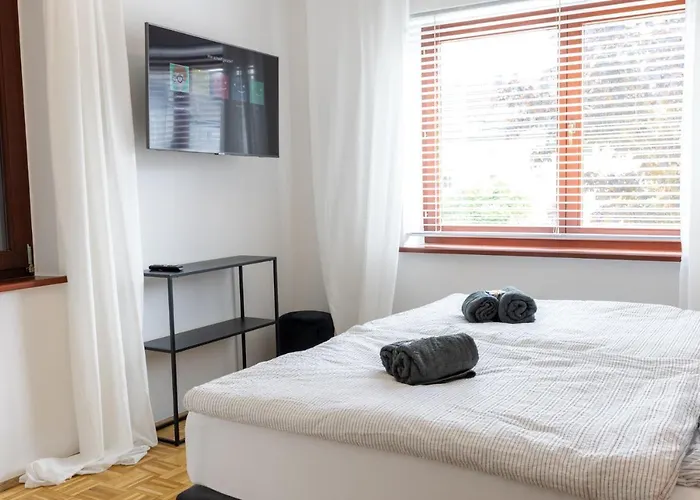 Rhein-lahn Living - Modernes Design - Kontaktloser Zugang - Zentrale Lage Nahe Rhein Und Martinsburg - Mit Kueche & Wohnzimmer *
