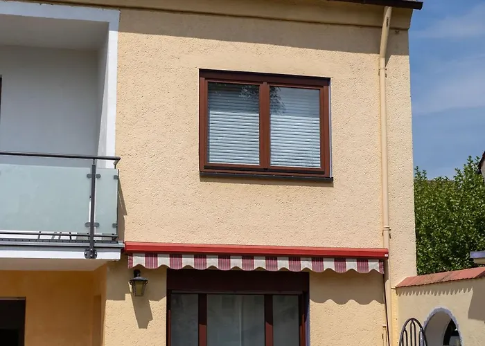 Rhein-lahn Living - Modernes Design - Kontaktloser Zugang - Zentrale Lage Nahe Rhein Und Martinsburg - Mit Kueche & Wohnzimmer Apartamento