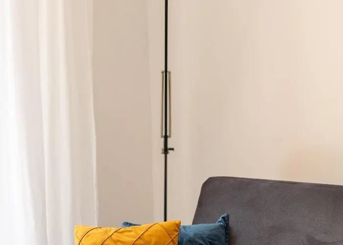 Rhein-lahn Living - Modernes Design - Kontaktloser Zugang - Zentrale Lage Nahe Rhein Und Martinsburg - Mit Kueche & Wohnzimmer * Lahnstein