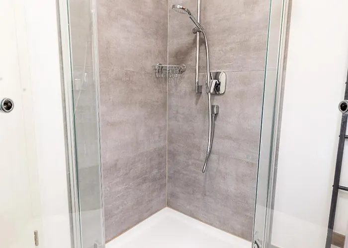 아파트 Rhein-lahn Living - Modernes Design - Kontaktloser Zugang - Zentrale Lage Nahe Rhein Und Martinsburg - Mit Kueche & Wohnzimmer *